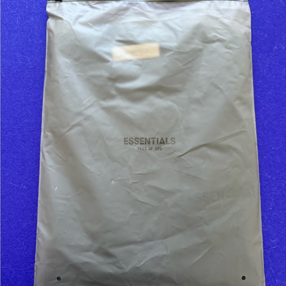 Essentials Fear of God Stretch Limo Tee (Large)